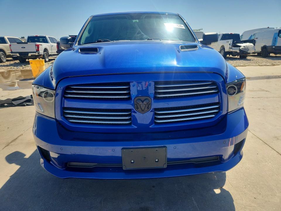 45599436 :رقم المزاد ، 1C6RR6LT7FS501574 vin ، 2015 Ram 1500 مزاد بيع