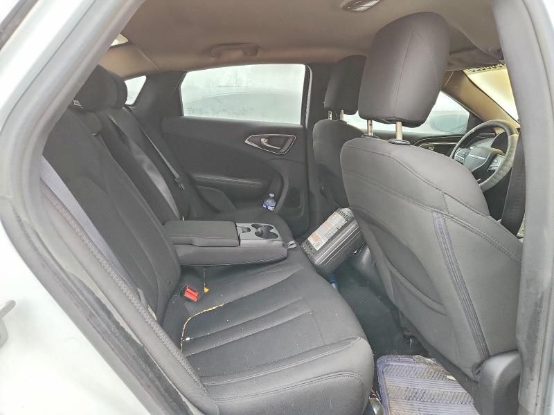 2015 Chrysler 200 მანქანა იყიდება აუქციონზე, vin: 1C3CCCAB6FN585897, აუქციონის ნომერი: 79953625