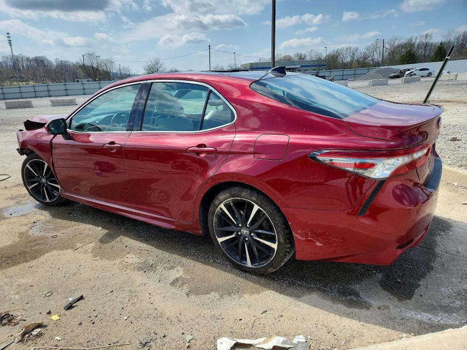 2018 Toyota Camry მანქანა იყიდება აუქციონზე, vin: 4T1BZ1HK2JU500290, აუქციონის ნომერი: 47956366