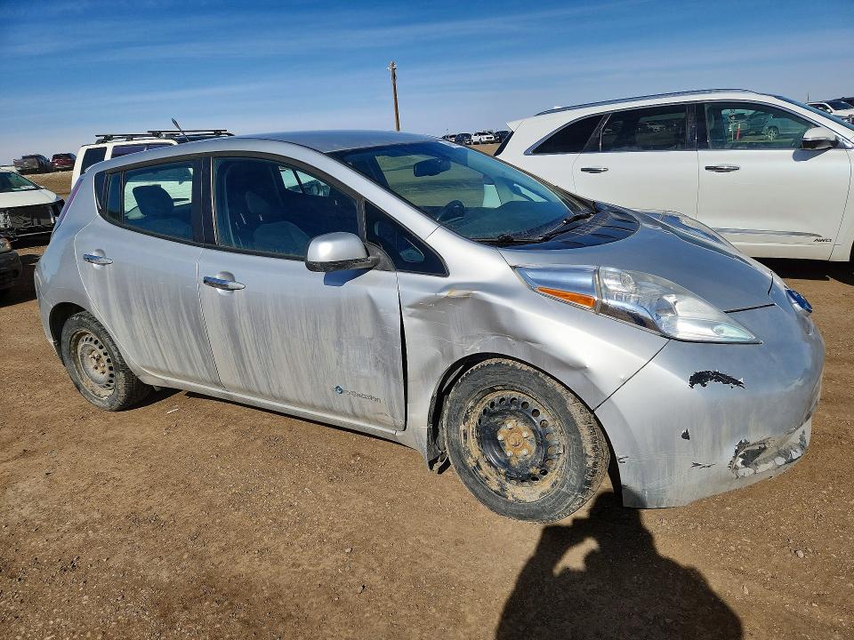46660226 :رقم المزاد ، 1N4AZ0CP6EC338940 vin ، 2014 Nissan Leaf مزاد بيع