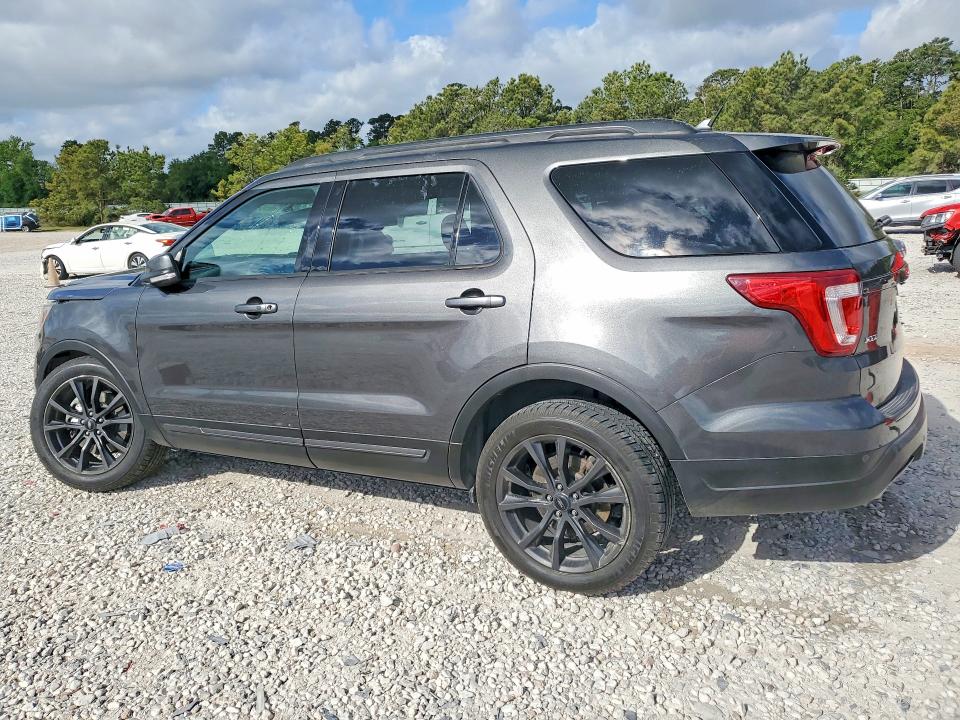 47524236 :رقم المزاد ، 1FM5K8D85JGB80157 vin ، 2018 Ford Explorer مزاد بيع