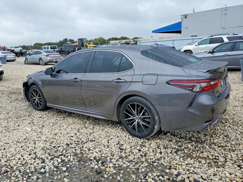 46663746 :رقم المزاد ، 4T1G11AK9RU878917 vin ، 2024 Toyota Camry مزاد بيع