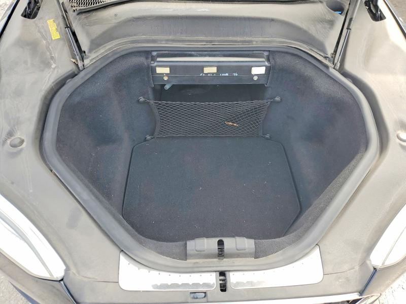 2013 Tesla Model S მანქანა იყიდება აუქციონზე, vin: 5YJSA1CG8DFP04863, აუქციონის ნომერი: 77098845