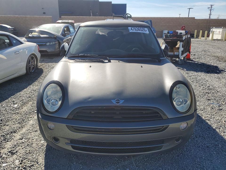 47636526 :رقم المزاد ، WMWRC33576TJ78774 vin ، 2006 Mini Cooper مزاد بيع