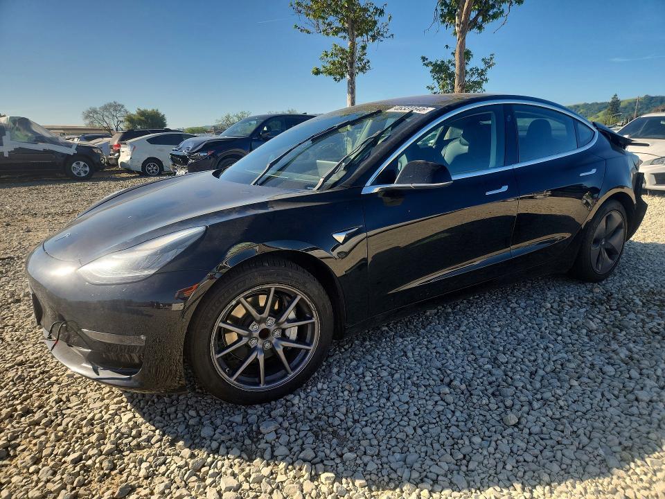 Продажа на аукционе авто 2018 Tesla Model 3, vin: 5YJ3E1EA3JF157398, номер лота: 46331846