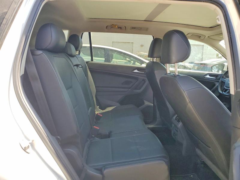 2018 Volkswagen Tiguan მანქანა იყიდება აუქციონზე, vin: 3VV3B7AX9JM061097, აუქციონის ნომერი: 47997386