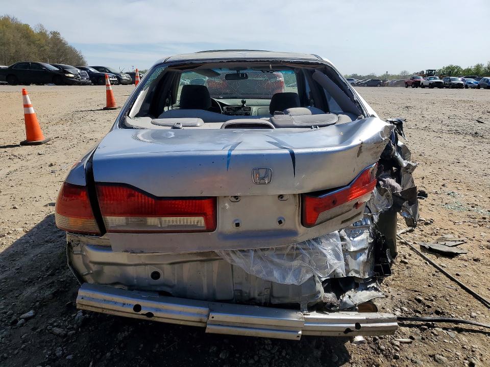 47168386 :رقم المزاد ، JHMCG56722C028215 vin ، 2002 Honda Accord مزاد بيع