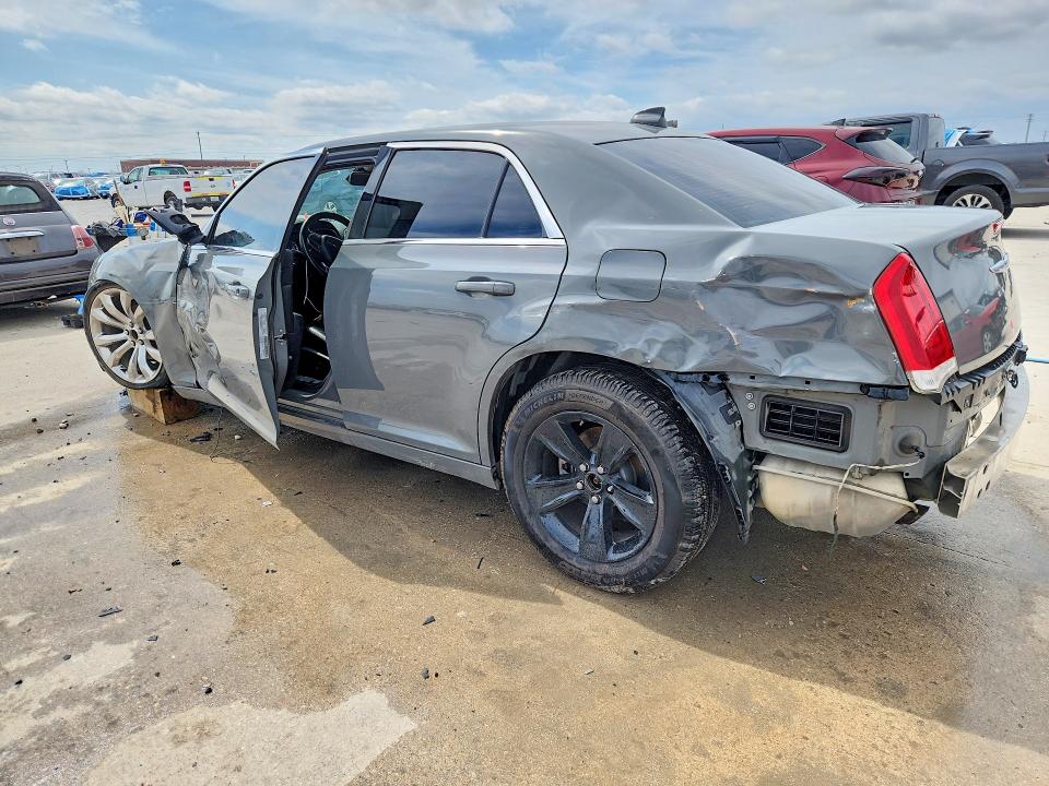 2019 Chrysler 300 მანქანა იყიდება აუქციონზე, vin: 2C3CCAAG2KH548932, აუქციონის ნომერი: 79591905