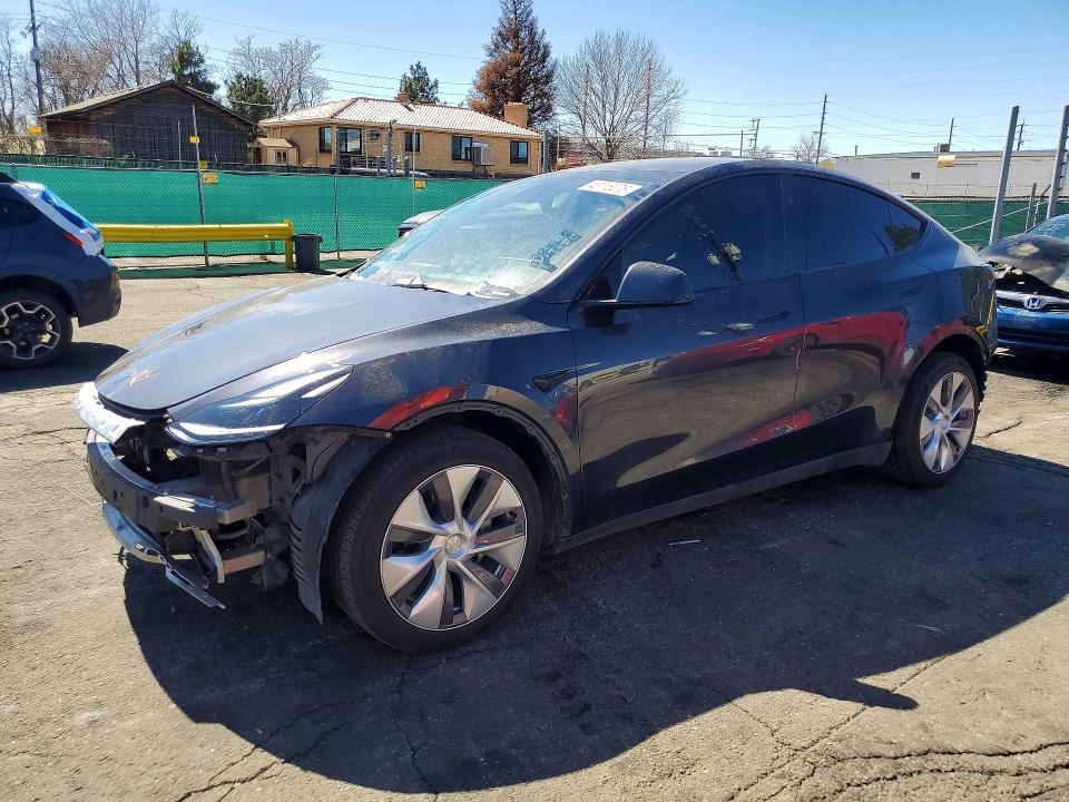 Auction sale of the 2024 Tesla Model Y, vin: 7SAYGDEE5RF071397, lot number: 46118276