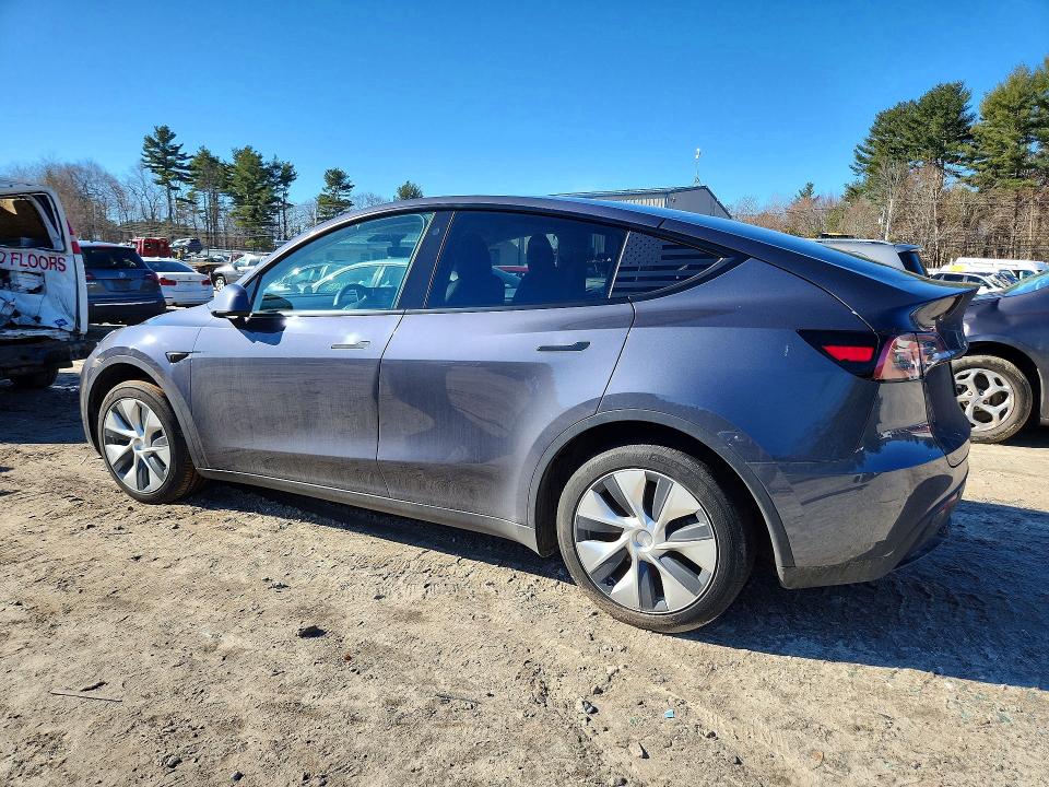 42049176 :رقم المزاد ، 7SAYGDEE0PF611137 vin ، 2023 Tesla Model Y مزاد بيع