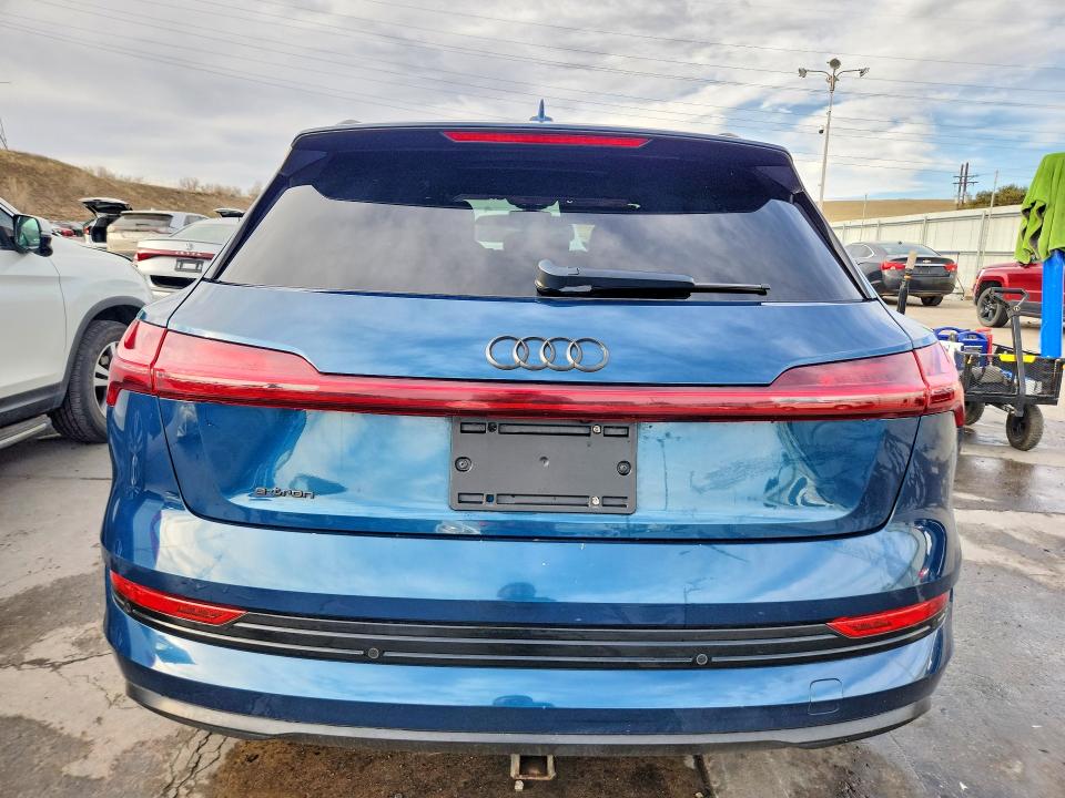 47748036 :رقم المزاد ، WA1VABGE3KB021877 vin ، 2019 Audi E-tron مزاد بيع