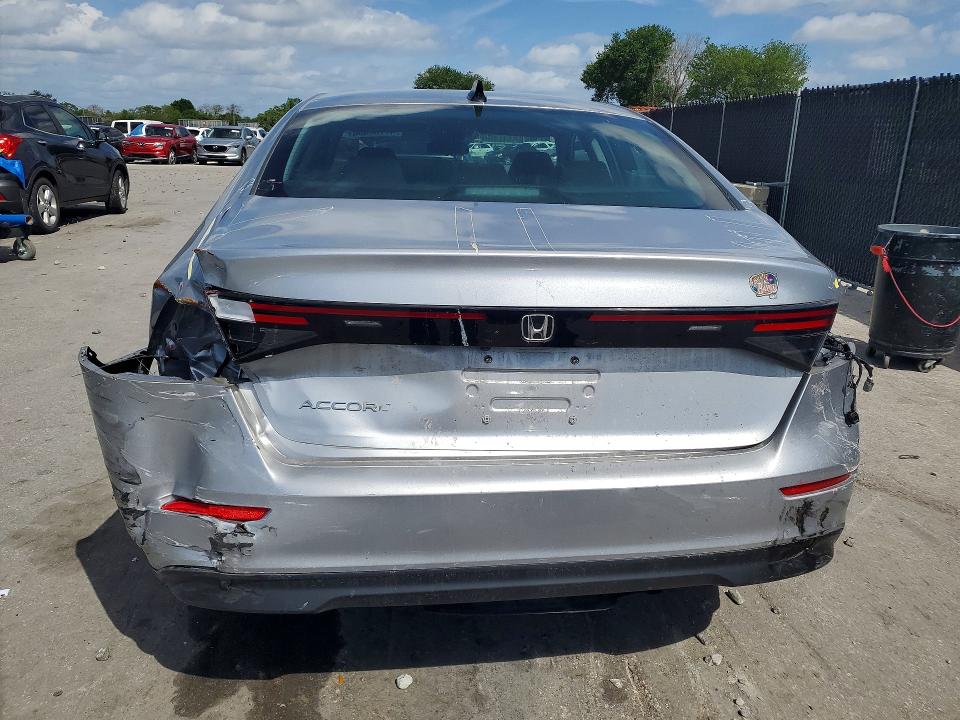 47732036 :رقم المزاد ، 1HGCY1F42SA032517 vin ، 2025 Honda Accord مزاد بيع