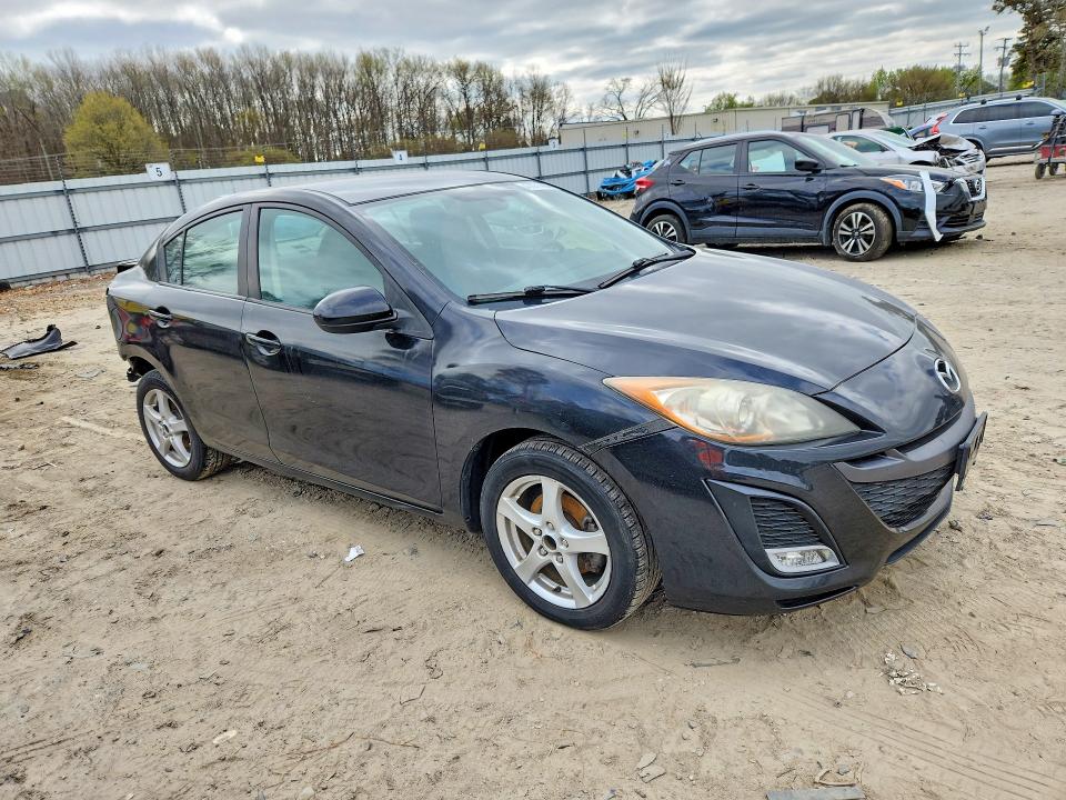 47071466 :رقم المزاد ، JM1BL1U71D1767076 vin ، 2013 Mazda 3 مزاد بيع