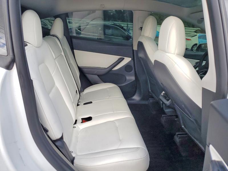 Продаж на аукціоні авто 2022 Tesla Model Y, vin: 7SAYGDEE1NF447295, номер лоту: 79973435
