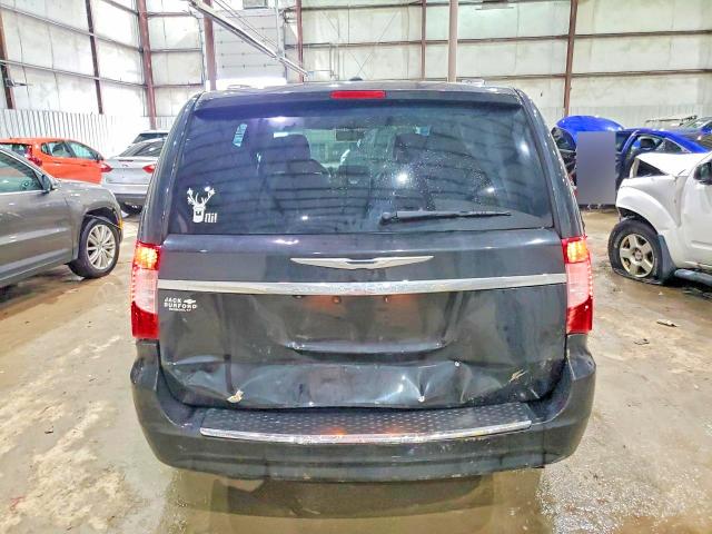 79682825 :رقم المزاد ، 2C4RC1AG8FR675173 vin ، 2015 Chrysler Town & Country مزاد بيع