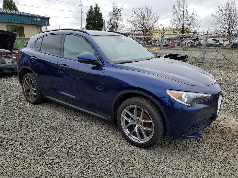 2018 Alfa Romeo Stelvio მანქანა იყიდება აუქციონზე, vin: ZASFAKNN9J7B85530, აუქციონის ნომერი: 46066936