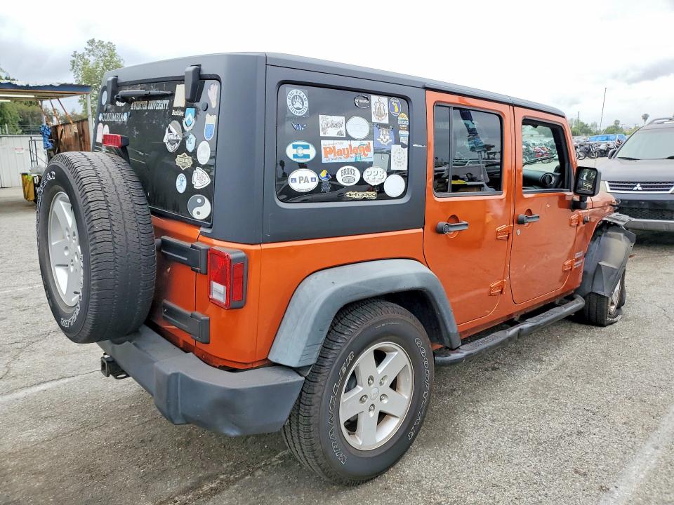 47656526 :رقم المزاد ، 1J4BA3H14BL501344 vin ، 2011 Jeep Wrangler Unlimited مزاد بيع