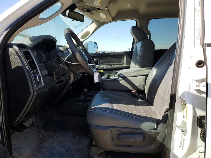 46015346 :رقم المزاد ، 3C7WRNEL8FG602068 vin ، 2015 Ram 5500 مزاد بيع