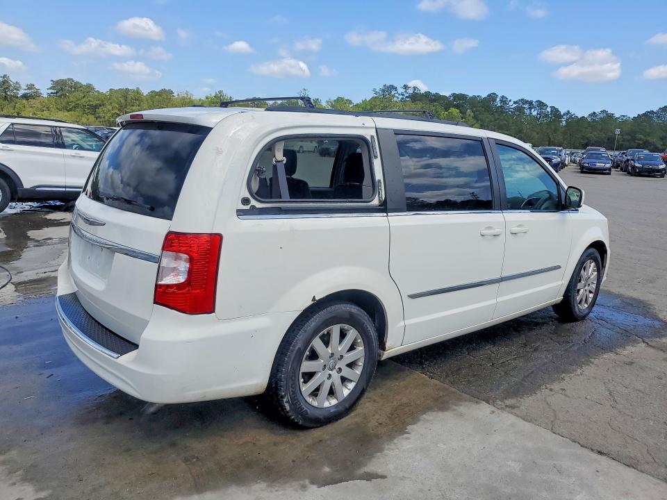 47981656 :رقم المزاد ، 2C4RC1BG0DR510570 vin ، 2013 Chrysler Town & Country مزاد بيع