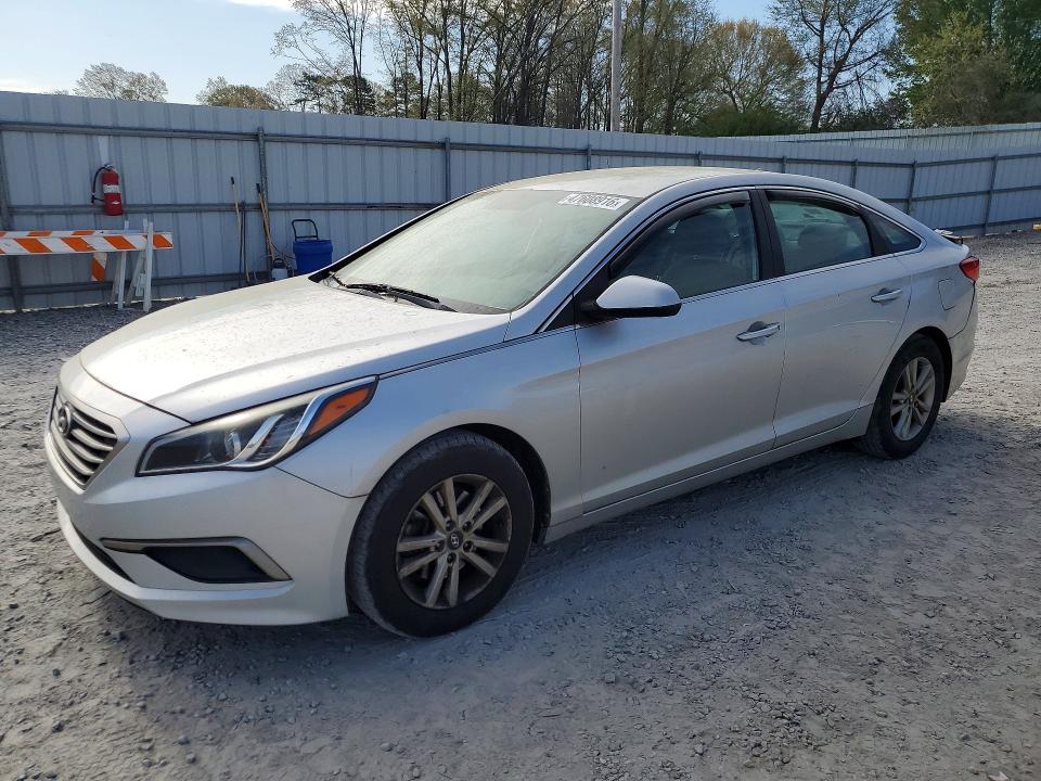 Auction sale of the 2017 Hyundai Sonata, vin: 5NPE24AFXHH569477, lot number: 47608916