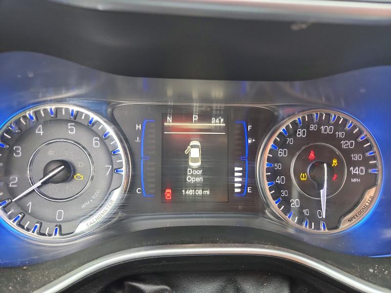 45540546 :رقم المزاد ، 1C3CCCAB9FN726929 vin ، 2015 Chrysler 200 مزاد بيع