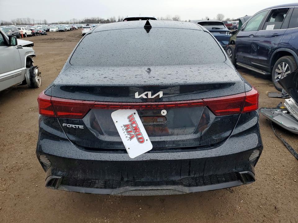 45886176 :رقم المزاد ، 3KPF24AD1PE511506 vin ، 2023 Kia Forte مزاد بيع