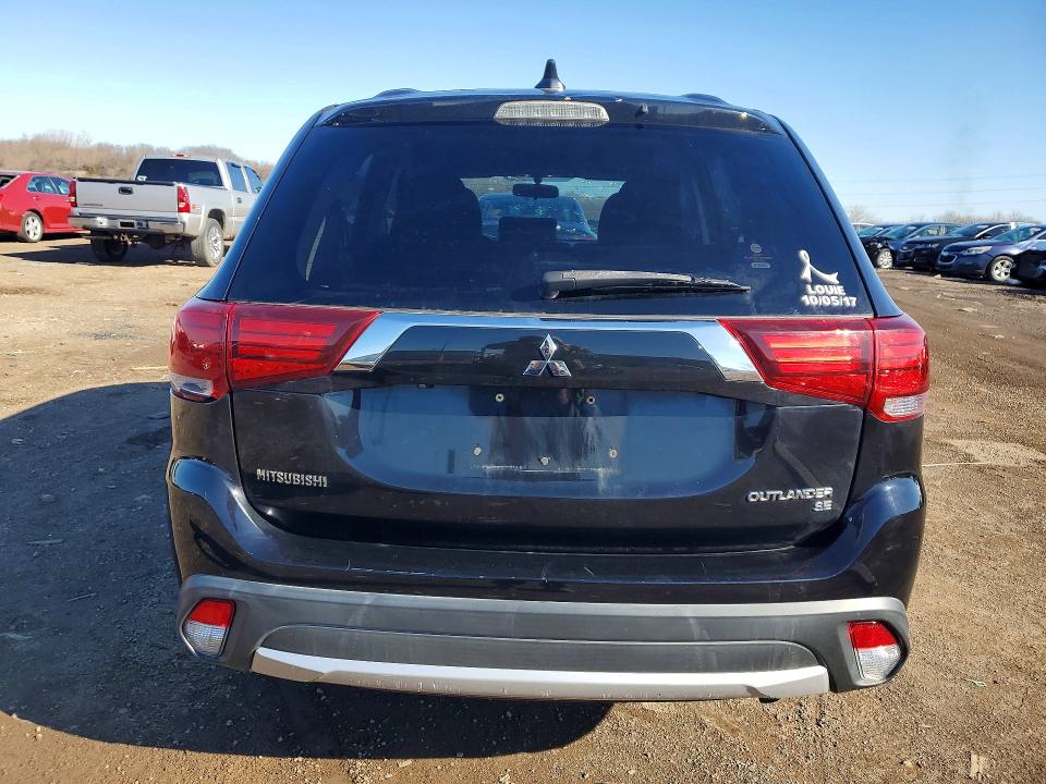 Продаж на аукціоні авто 2017 Mitsubishi Outlander, vin: JA4AD3A39HZ070830, номер лоту: 47582026