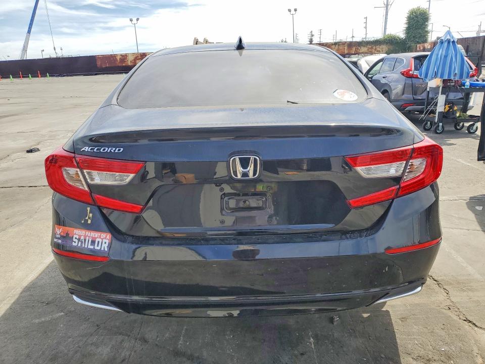 46318326 :رقم المزاد ، 1HGCV1F15MA110127 vin ، 2021 Honda Accord مزاد بيع