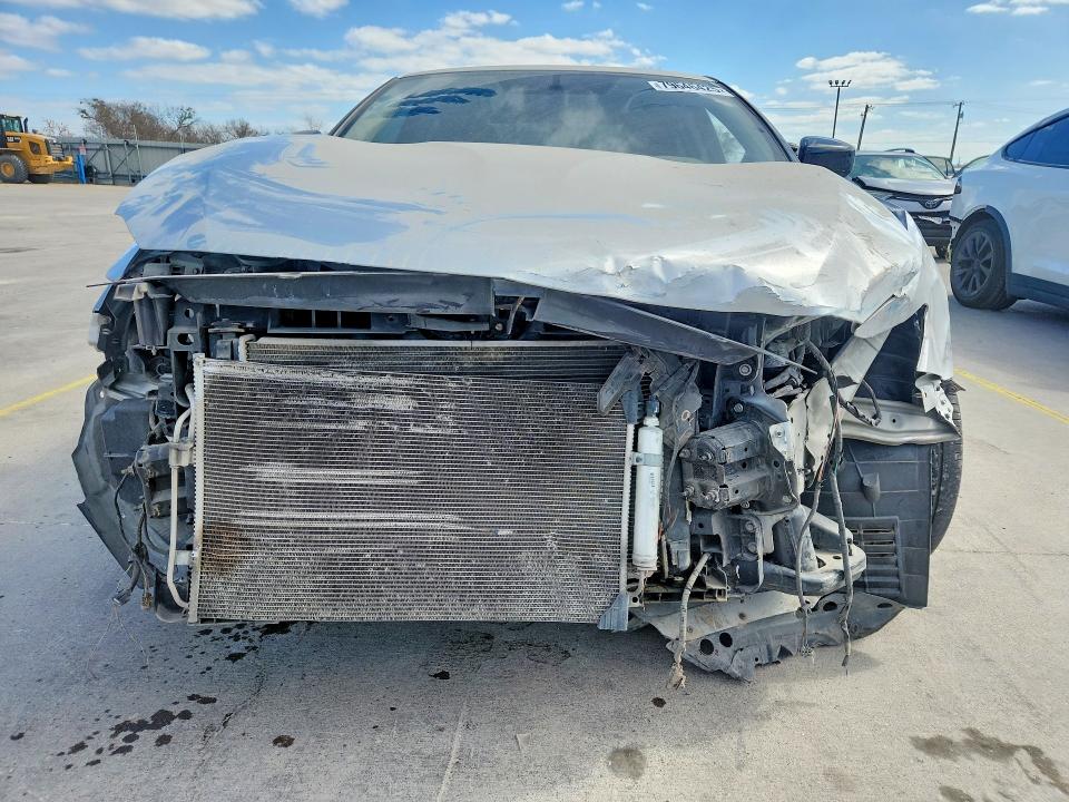 79646425 :رقم المزاد ، 1N4AA6AP3JC392851 vin ، 2018 Nissan Maxima مزاد بيع