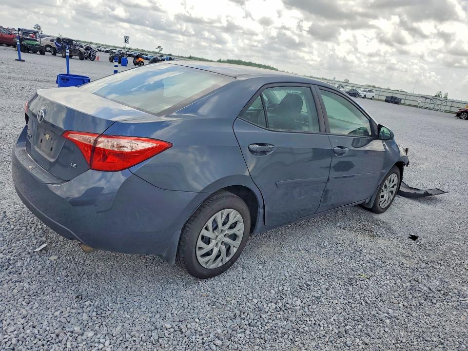 Продажа на аукционе авто 2018 Toyota Corolla, vin: 5YFBURHE1JP795939, номер лота: 48117296