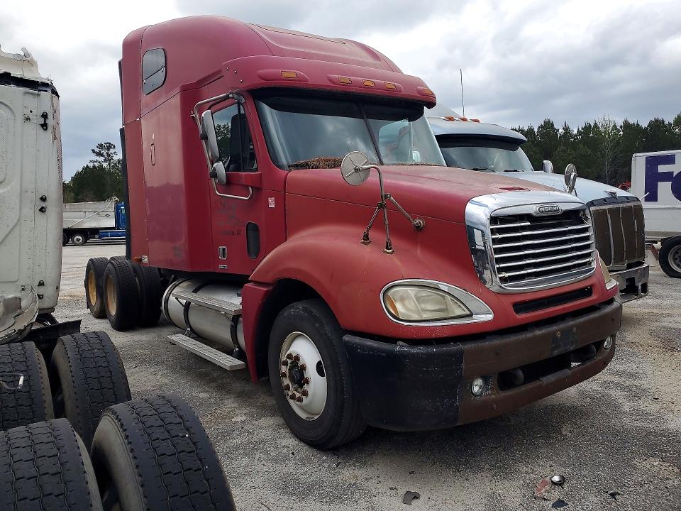 2005 Freightliner Conventional მანქანა იყიდება აუქციონზე, vin: 1FUJA6CV05LN43987, აუქციონის ნომერი: 47452176