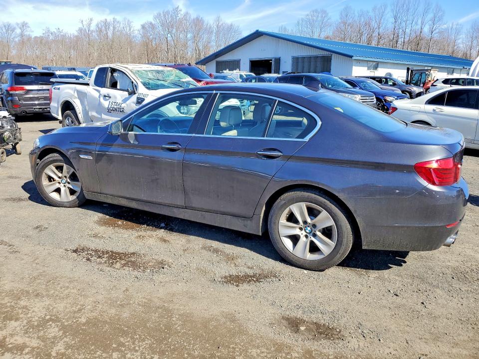 2013 Bmw 528 მანქანა იყიდება აუქციონზე, vin: WBAXH5C59DDW14326, აუქციონის ნომერი: 41814276