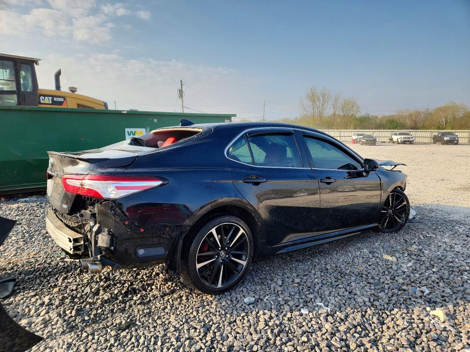 47583546 :رقم المزاد ، 4T1K61AK4LU864040 vin ، 2020 Toyota Camry مزاد بيع