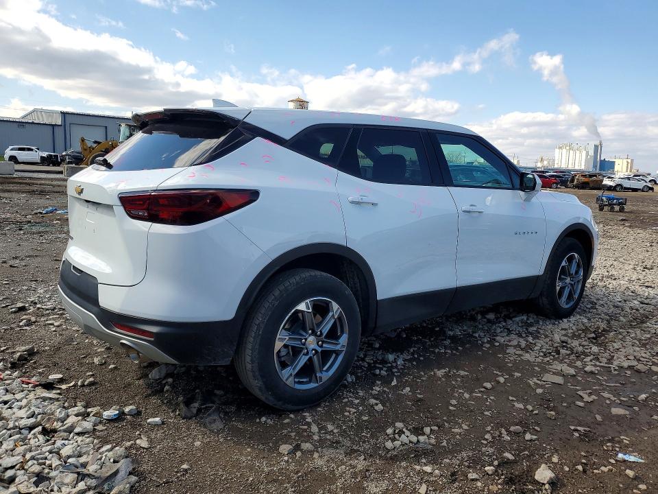 Продажа на аукционе авто 2024 Chevrolet Blazer, vin: 3GNKBCR48RS205556, номер лота: 48078606