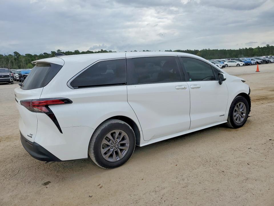 48127156 :رقم المزاد ، 5TDKRKECXMS034785 vin ، 2021 Toyota Sienna مزاد بيع