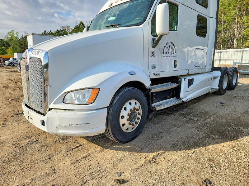 47416246 :رقم المزاد ، 1XKFDP9X6BJ280872 vin ، 2011 Kenworth Kenworth مزاد بيع