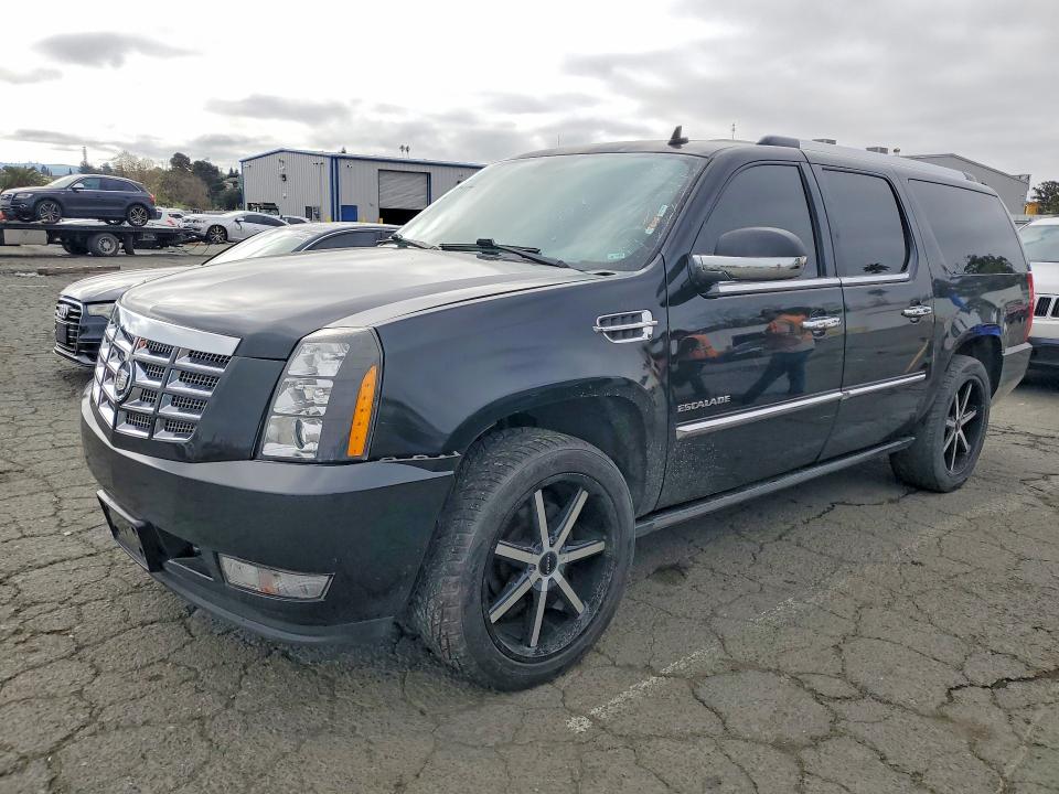 2011 Cadillac Escalade მანქანა იყიდება აუქციონზე, vin: 1GYS4JEF8BR298631, აუქციონის ნომერი: 79513605