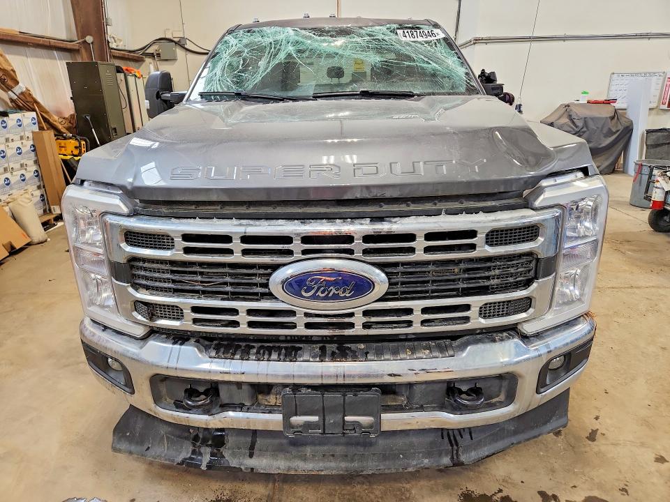 Auction sale of the 2025 Ford F350, vin: 1FT8W3BTXSEC13232, lot number: 41874946