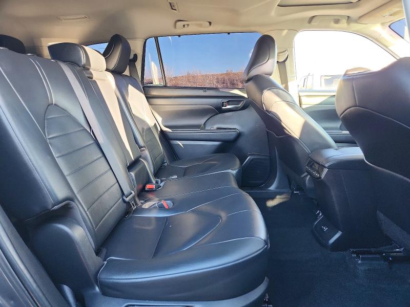 Продаж на аукціоні авто 2023 Toyota Highlander, vin: 5TDKDRBH8PS045750, номер лоту: 45825726