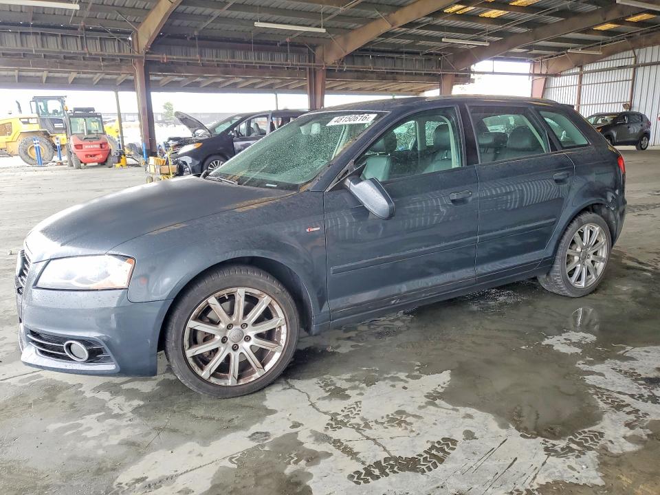 Продажа на аукционе авто 2012 Audi A3, vin: WAUMFAFM6CA000337, номер лота: 48150616