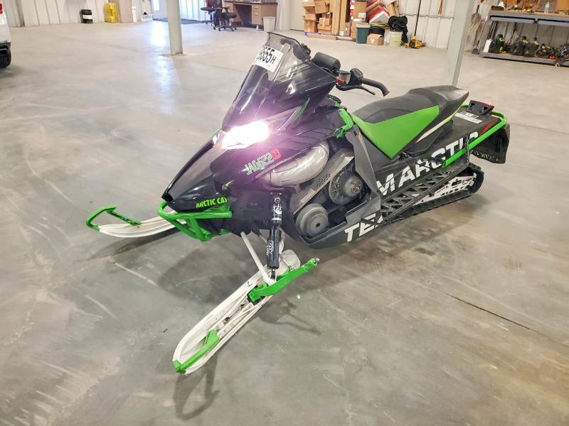 2016 Arctic Cat Snowmobile მანქანა იყიდება აუქციონზე, vin: 4UF16SNWXGT103052, აუქციონის ნომერი: 79299555
