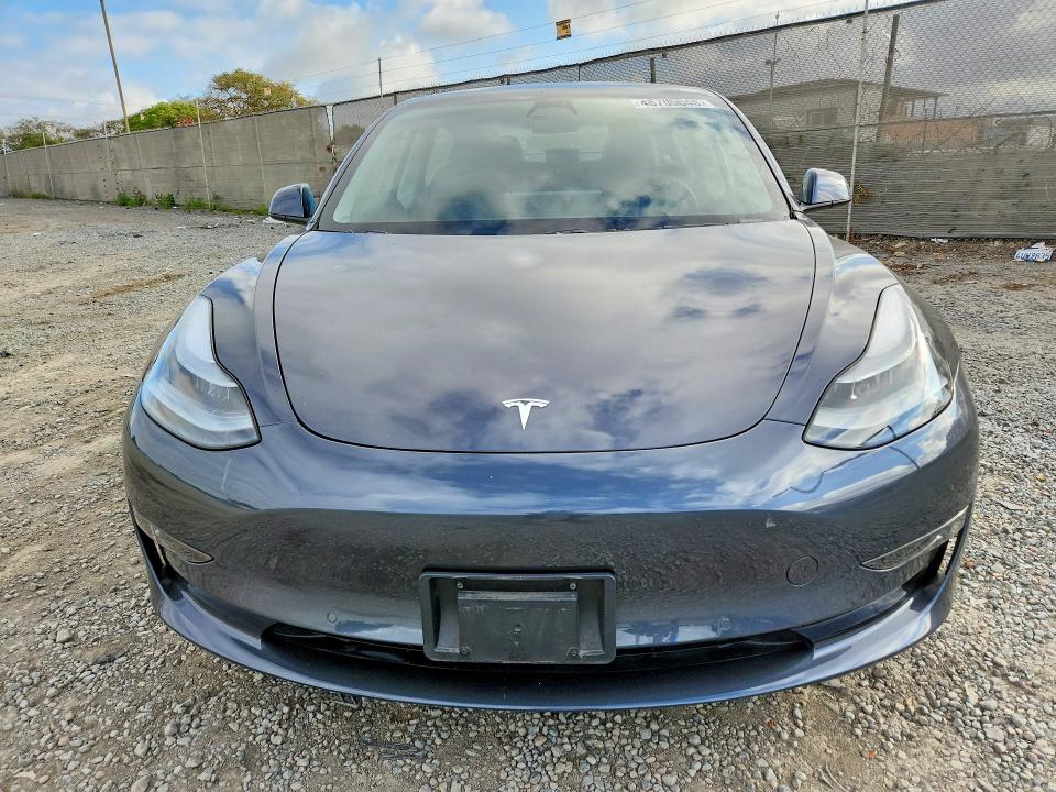 2021 Tesla Model 3 მანქანა იყიდება აუქციონზე, vin: 5YJ3E1EB4MF015199, აუქციონის ნომერი: 45705046