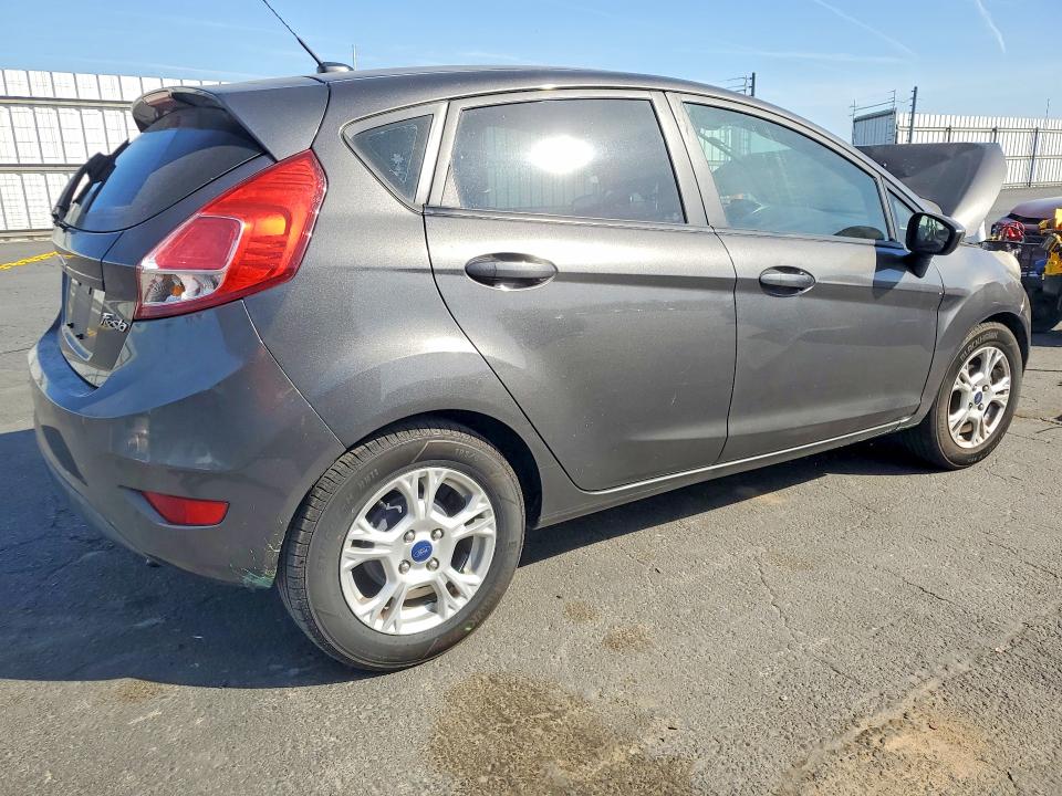 41668276 :رقم المزاد ، 3FADP4EJ1GM174713 vin ، 2016 Ford Fiesta مزاد بيع
