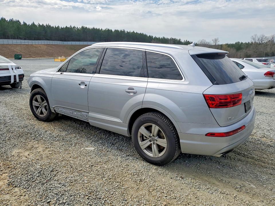 Продажа на аукционе авто 2017 Audi Q7, vin: WA1AHAF72HD041347, номер лота: 79757415