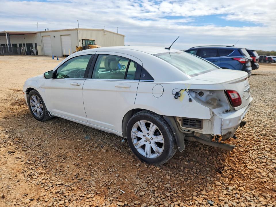 46530426 :رقم المزاد ، 1C3CC5FV1AN153533 vin ، 2010 Chrysler Sebring مزاد بيع