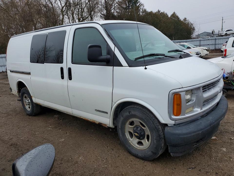 45620636 :رقم المزاد ، 1GCFG25MX11157379 vin ، 2001 Chev Express G2500 مزاد بيع