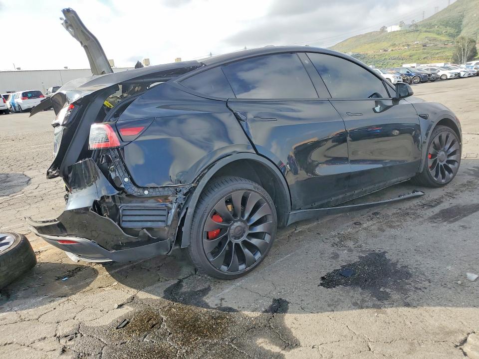 2022 Tesla Model Y მანქანა იყიდება აუქციონზე, vin: 7SAYGDEFXNF573065, აუქციონის ნომერი: 42012556
