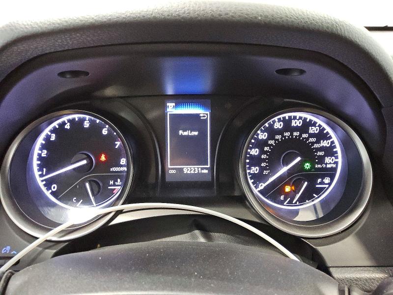 94030195 :رقم المزاد ، 4T1G11AKXMU429951 vin ، 2021 Toyota Camry مزاد بيع