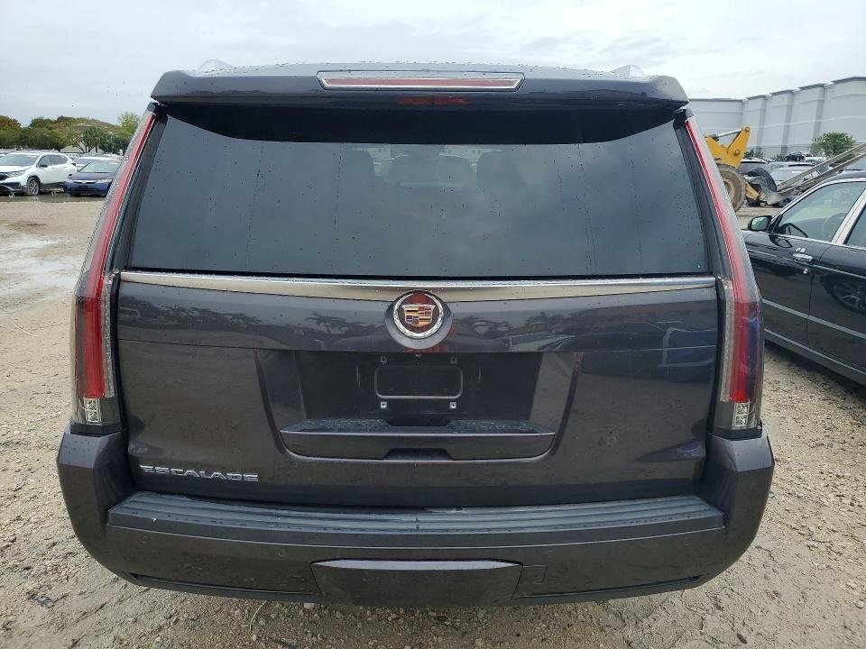 49278116 :رقم المزاد ، 1GYS4HKJXFR170768 vin ، 2015 Cadillac Escalade مزاد بيع