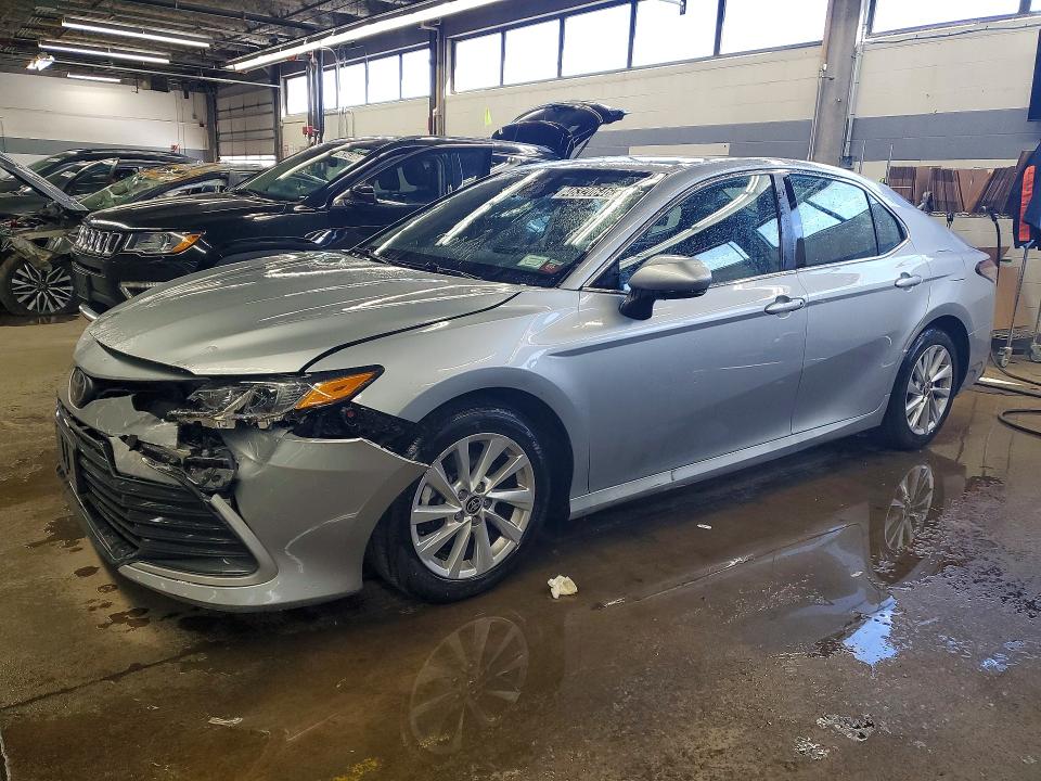2023 Toyota Camry მანქანა იყიდება აუქციონზე, vin: 4T1C11AK7PU162044, აუქციონის ნომერი: 46320646